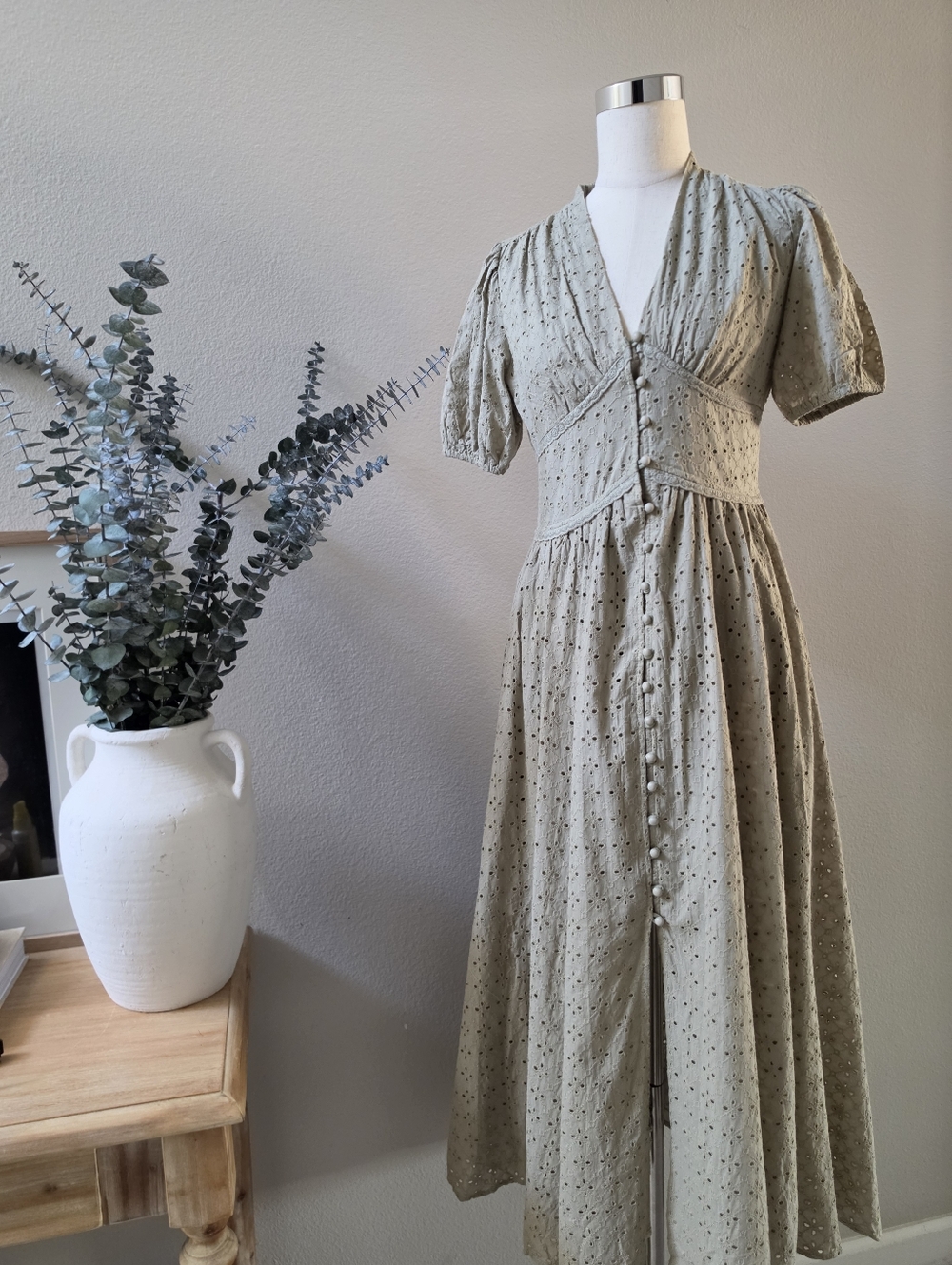Cotton Eyelet Button Down Dress Olive Green - Picture 14 of 17